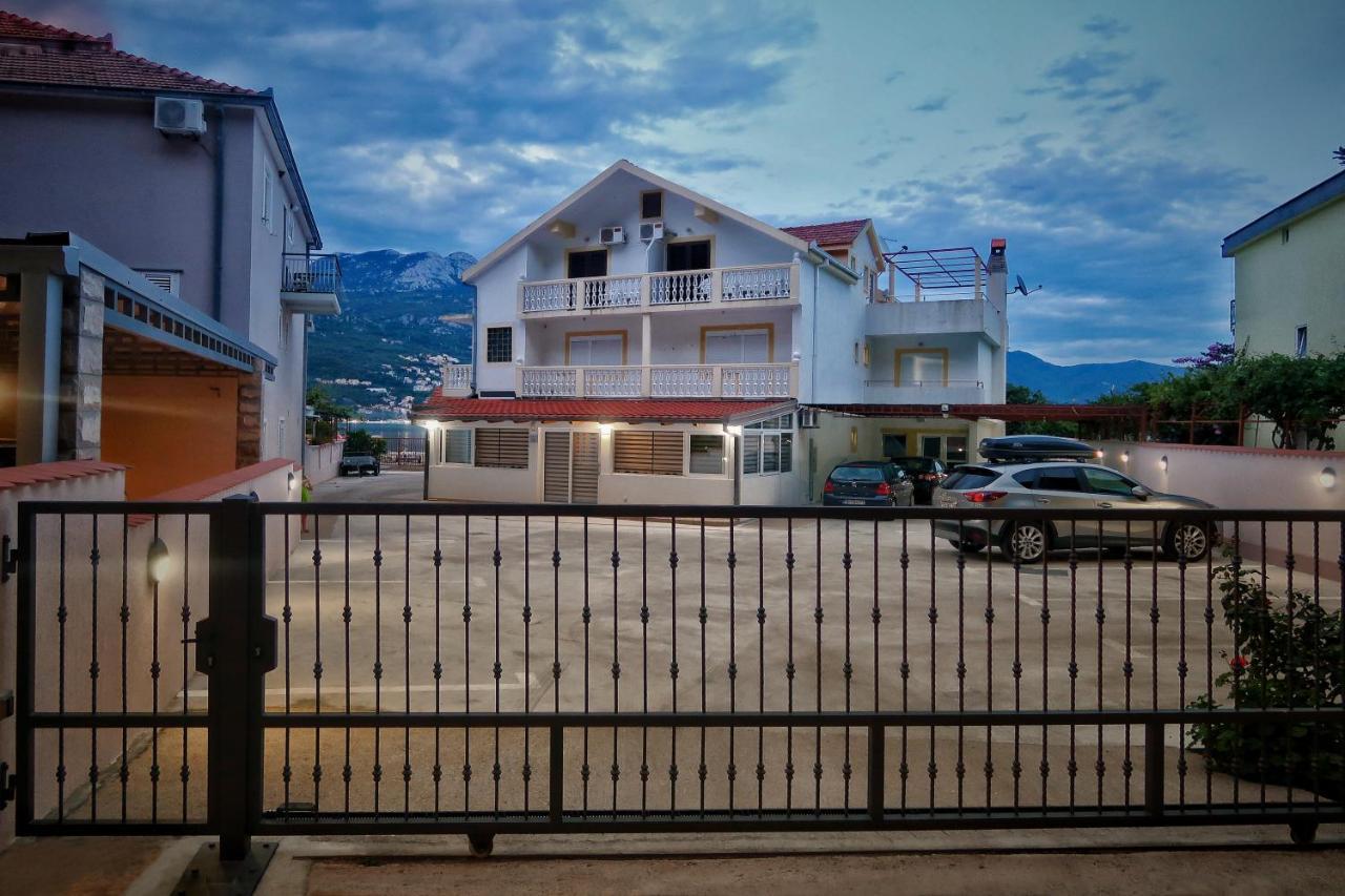 Apartments Maxi Katic Herceg Novi Exterior photo