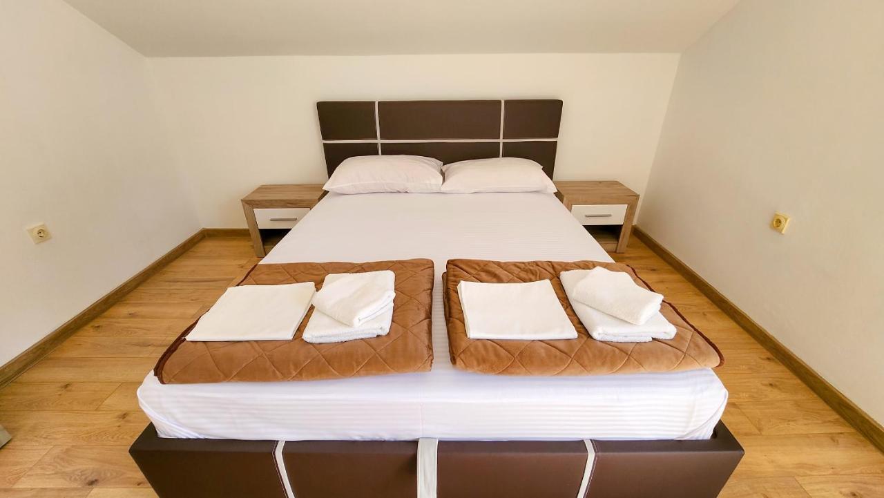 Apartments Maxi Katic Herceg Novi Exterior photo