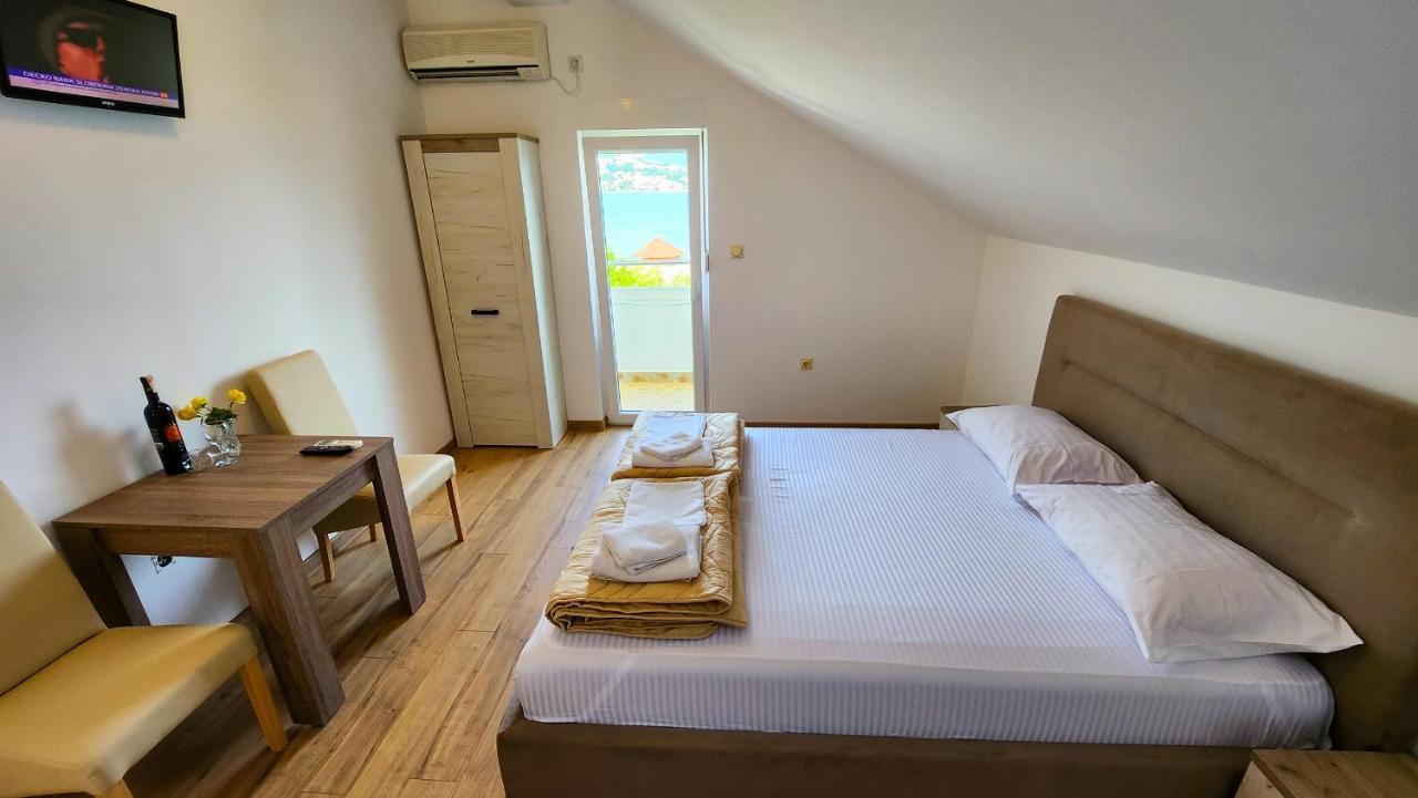 Apartments Maxi Katic Herceg Novi Exterior photo