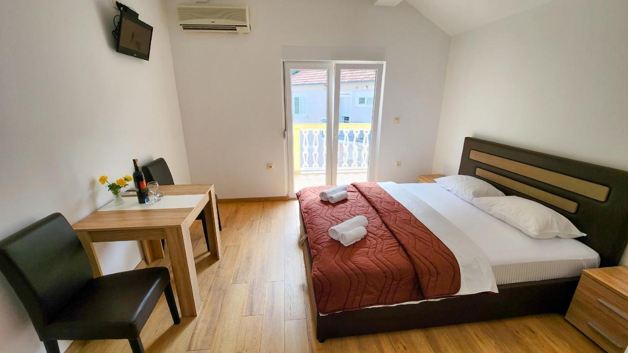 Apartments Maxi Katic Herceg Novi Exterior photo